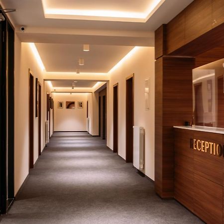 Hotel Parma Tbilisi Buitenkant foto