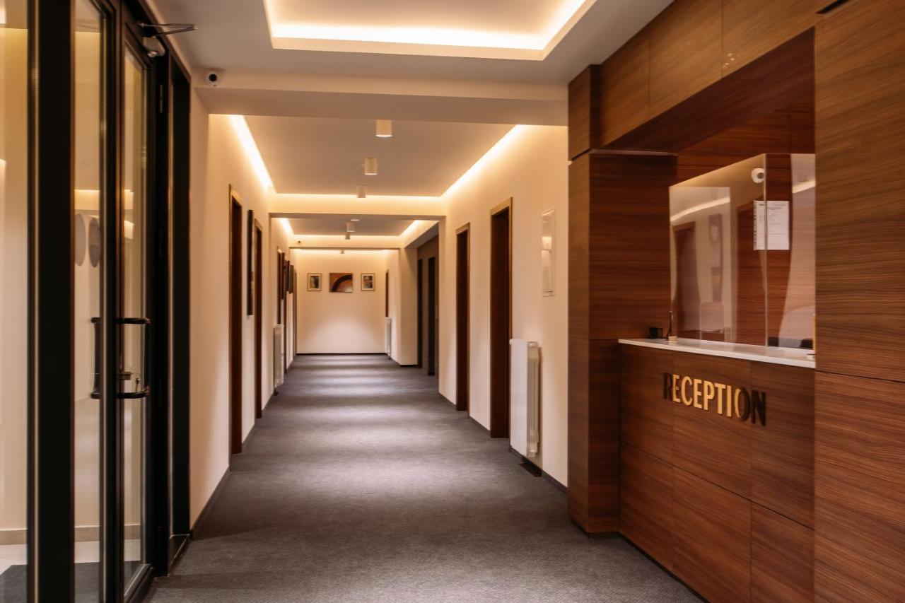 Hotel Parma Tbilisi Buitenkant foto