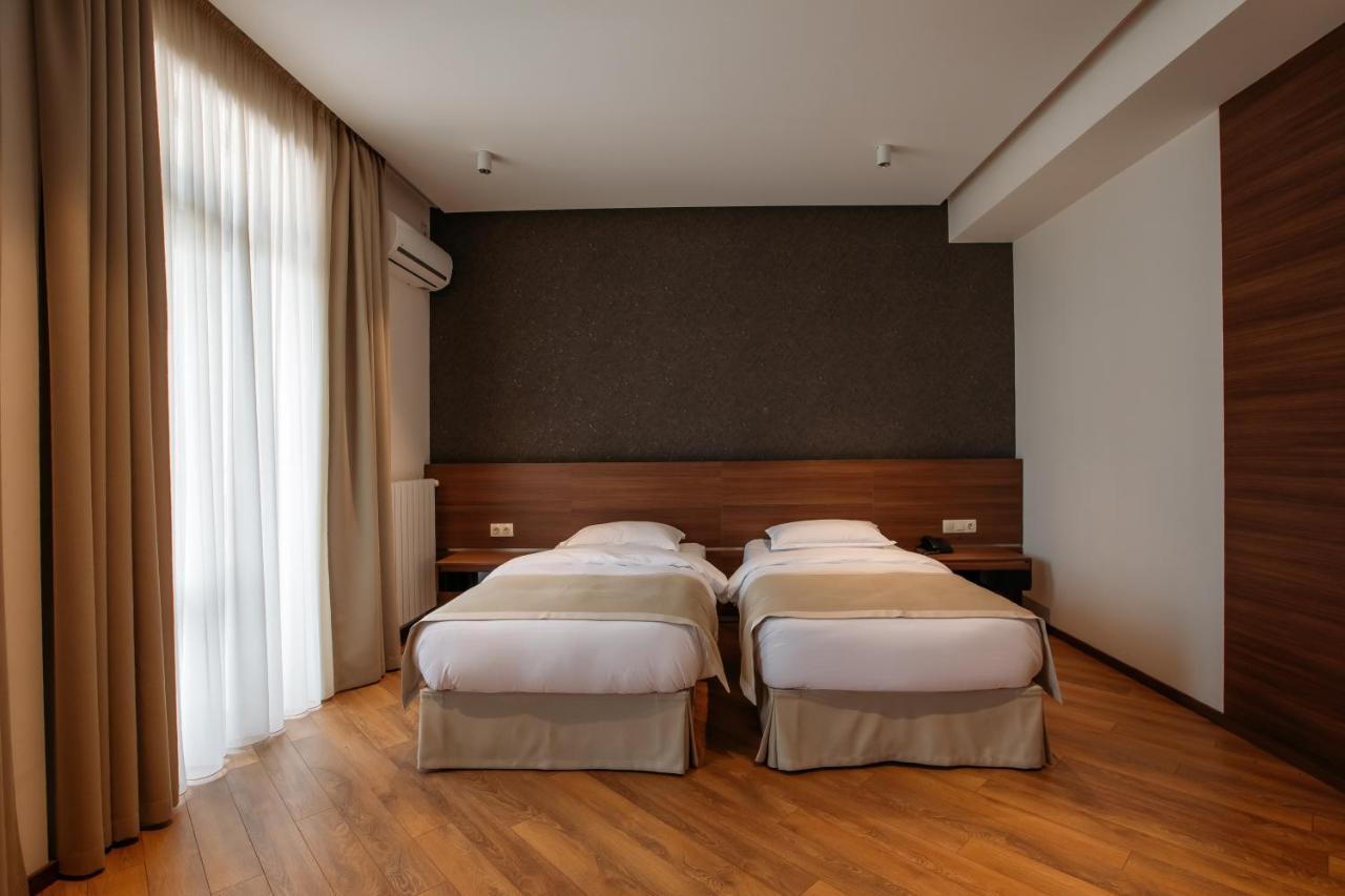 Hotel Parma Tbilisi Buitenkant foto