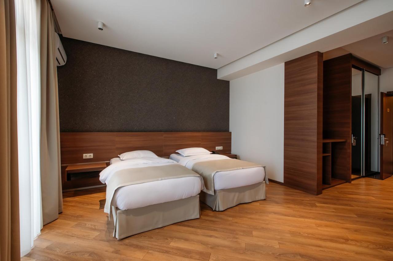 Hotel Parma Tbilisi Buitenkant foto