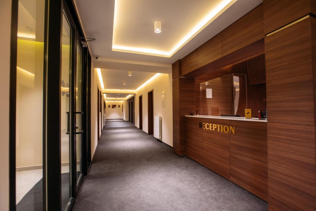 Hotel Parma Tbilisi Buitenkant foto